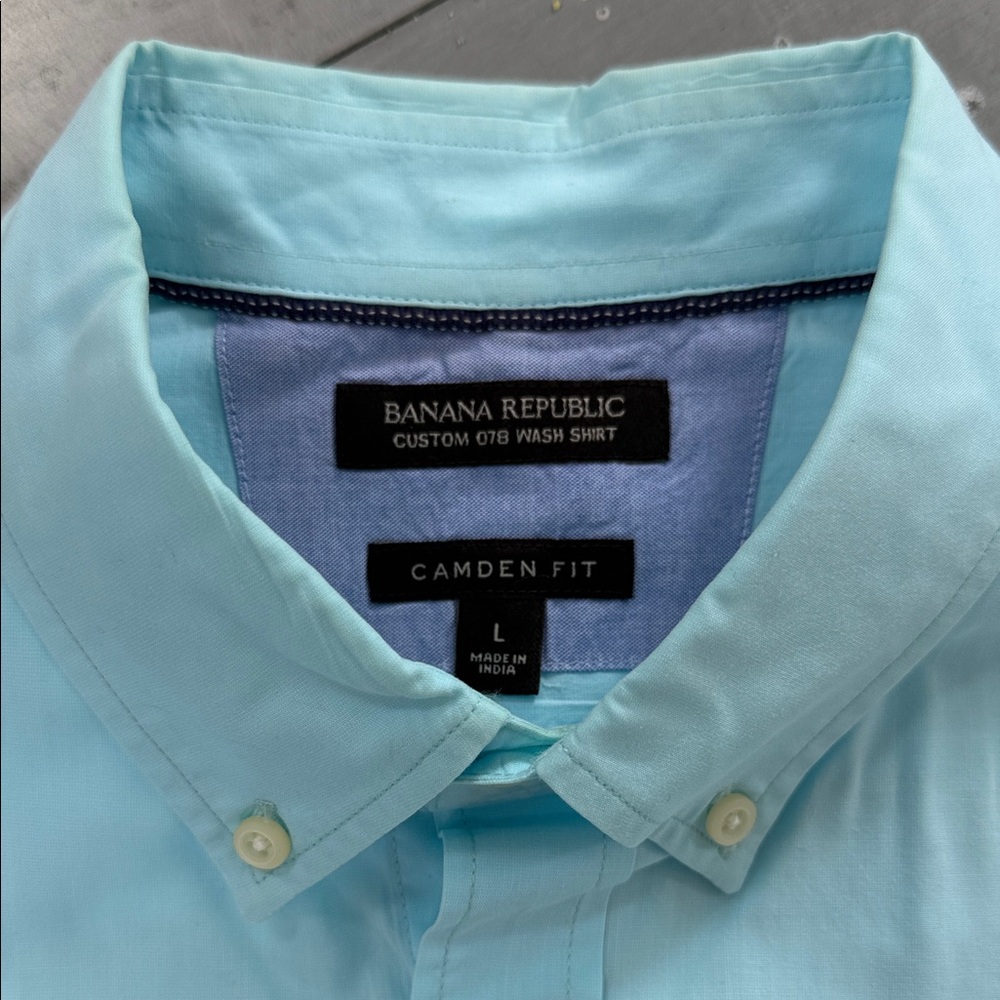 EUC Banana Republic Aqua Men's L Custom Wash Shirt